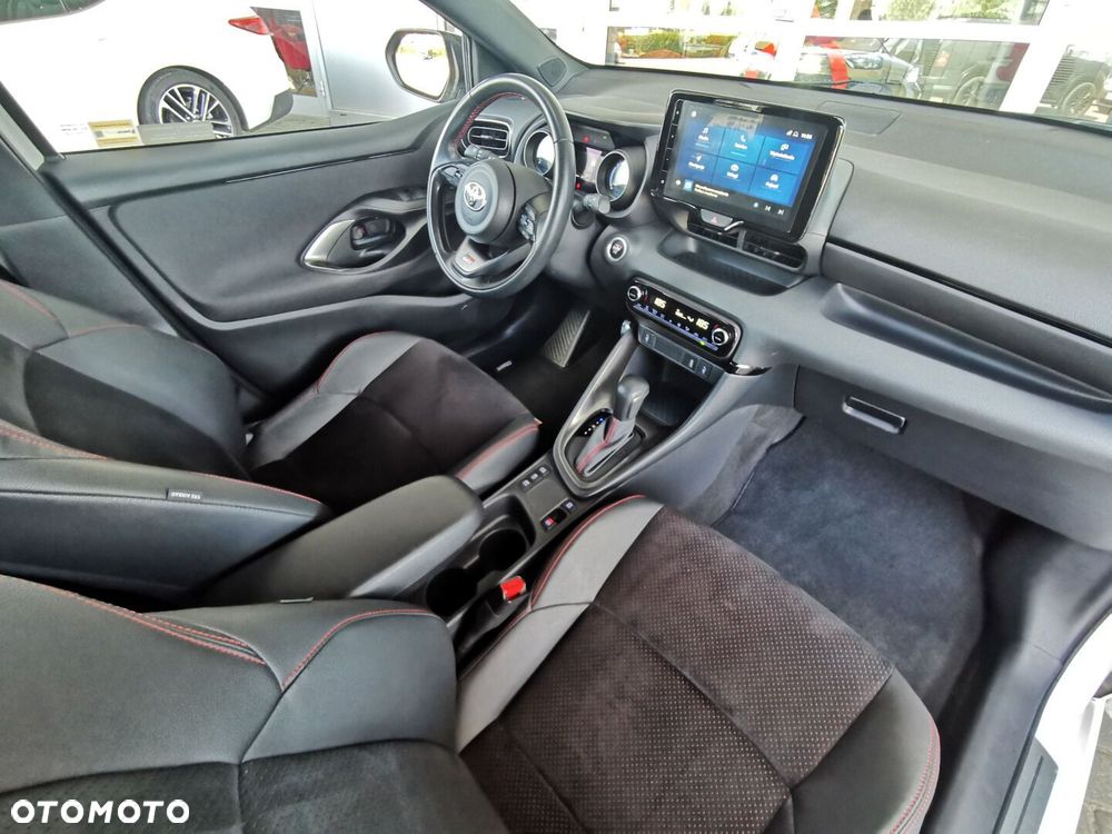 Toyota Yaris - 14