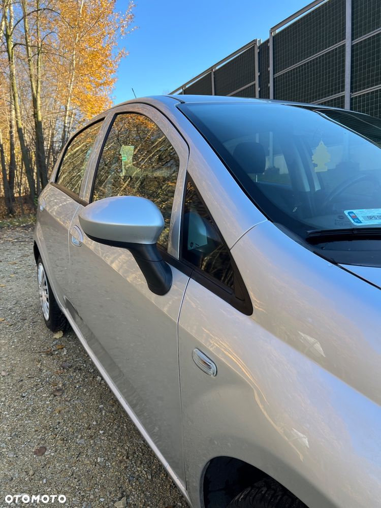 Fiat Punto 1.4 Young - 20