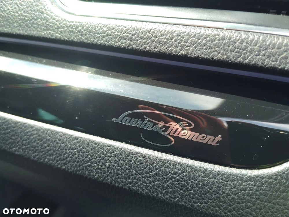 Skoda Superb 2.0 TDI L&K DSG - 16