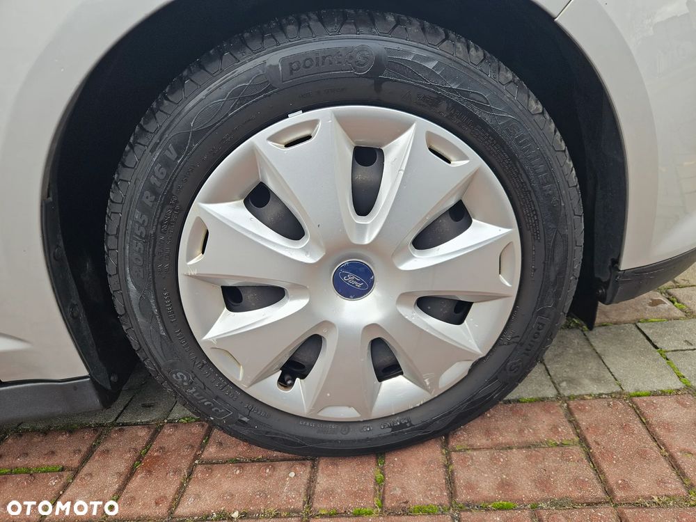 Ford C-MAX 1.6 Titanium - 16