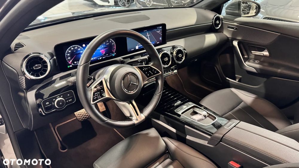 Mercedes-Benz Klasa A 200 Progressive 7G-DCT - 10