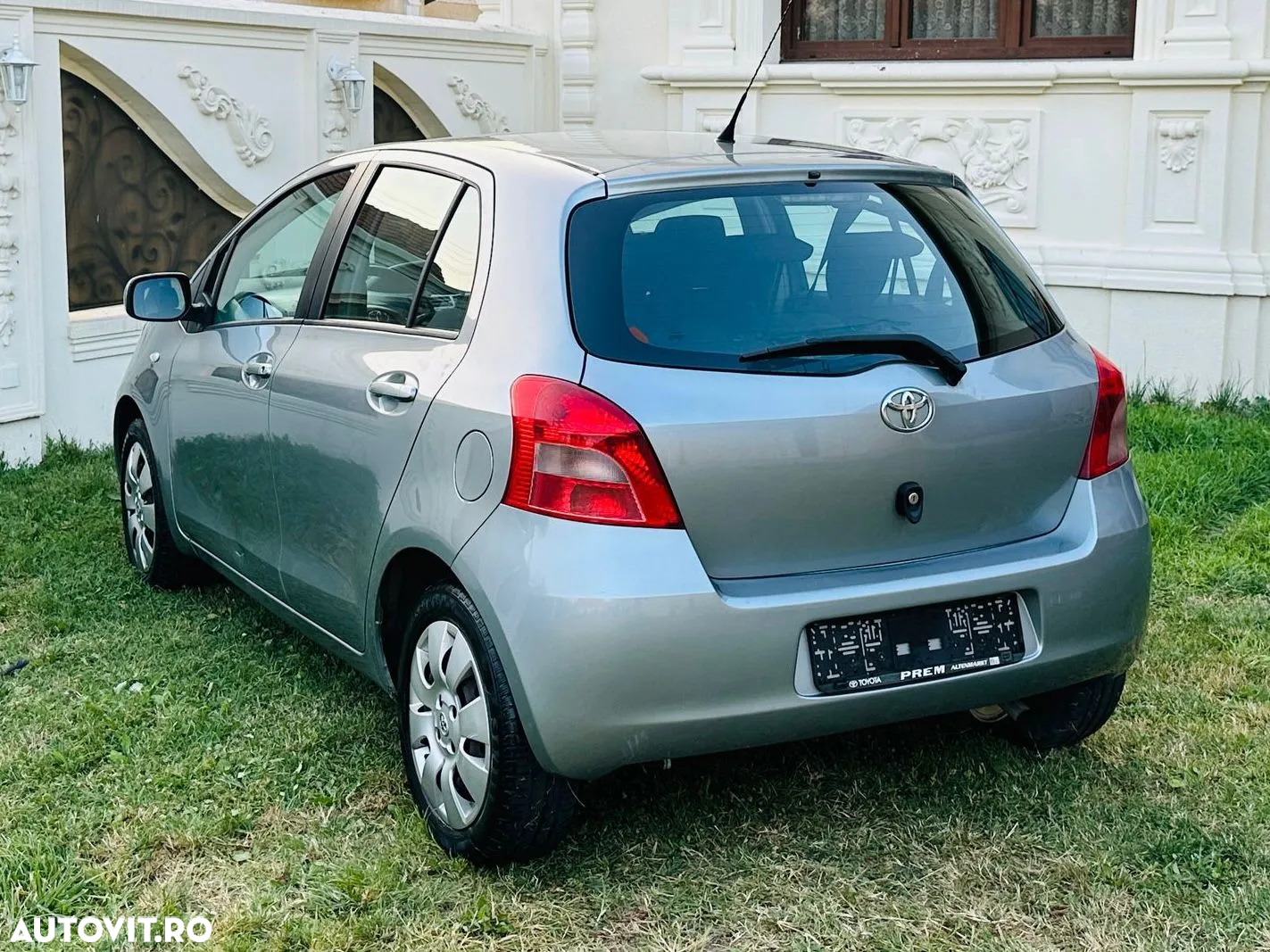 Toyota Yaris - 5