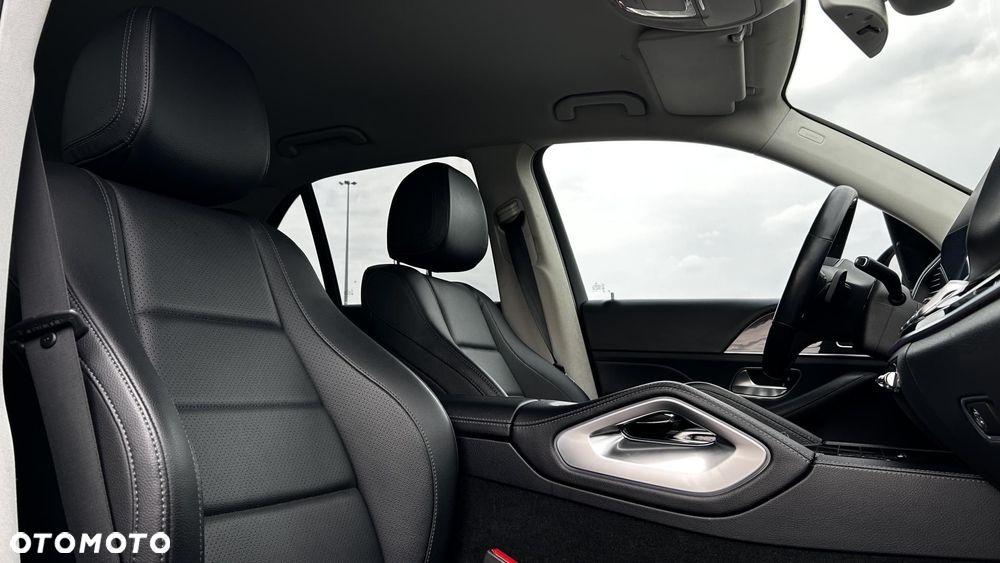 Mercedes-Benz GLE - 24