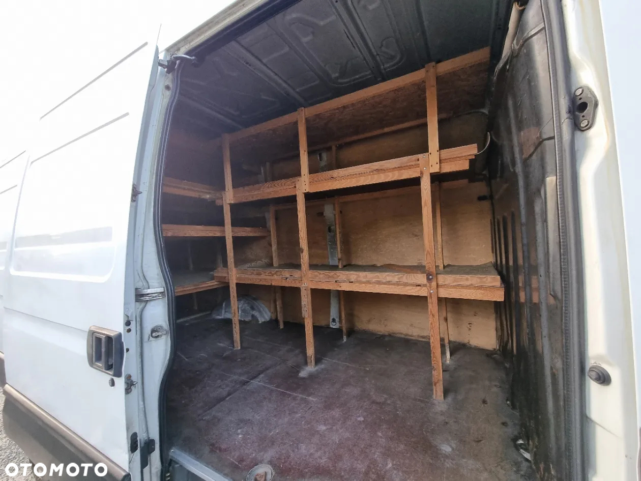 Iveco DAILY - 12