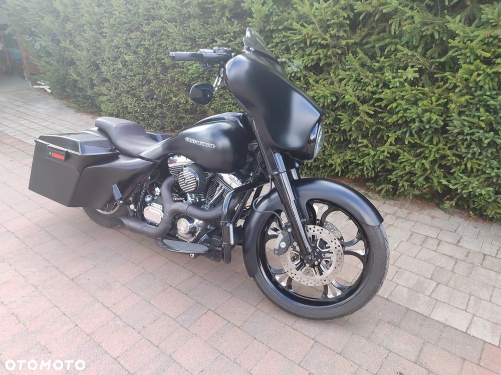 Harley-Davidson CVO Street Glide - 7