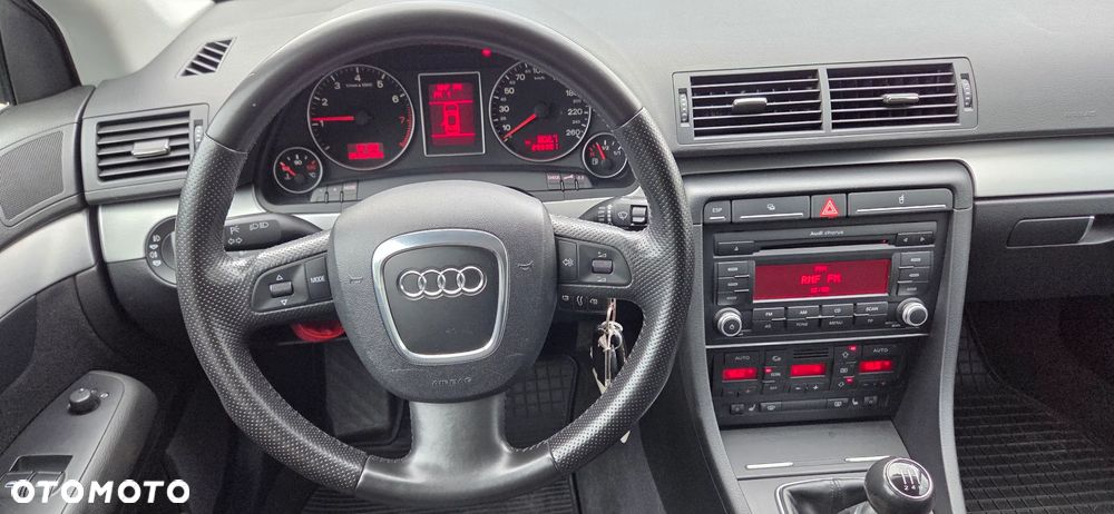 Audi A4 Avant - 28