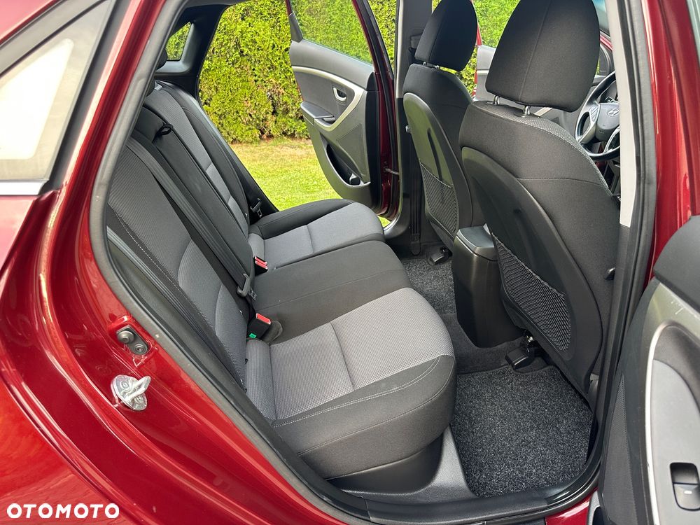Hyundai i30 blue 1.4 Style - 29
