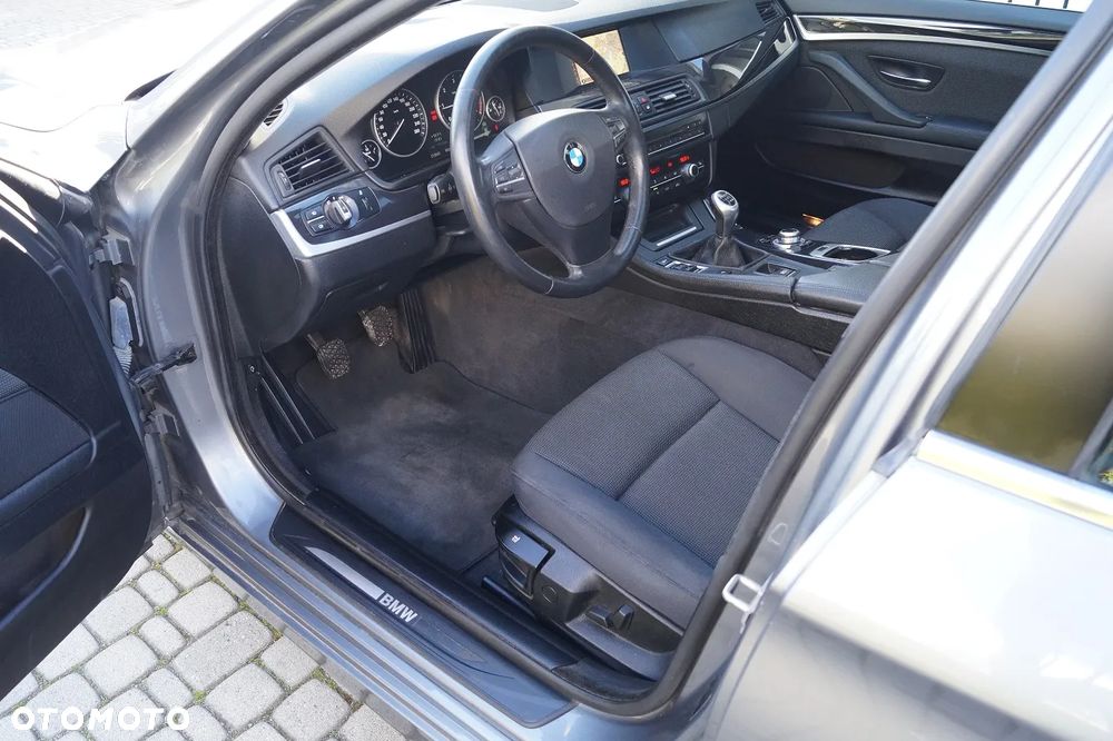BMW Seria 5 520d Efficient Dynamics Edition - 18