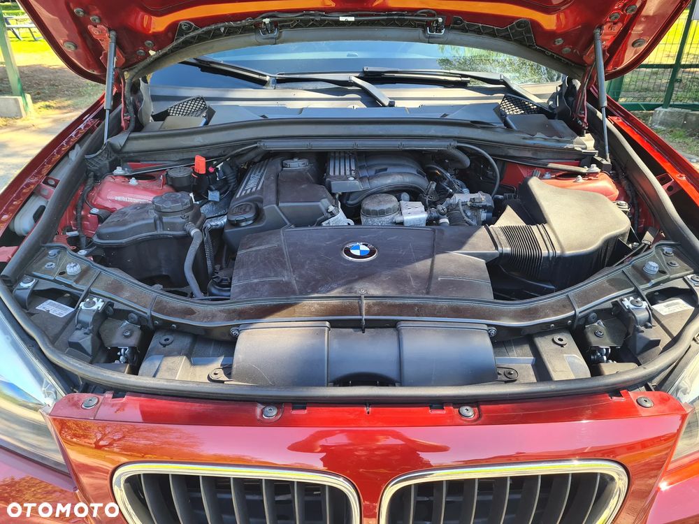 BMW X1 sDrive18i - 12