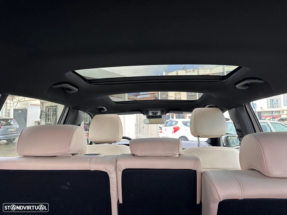 Mercedes-Benz GLB 220 d 4Matic Progressive - 3