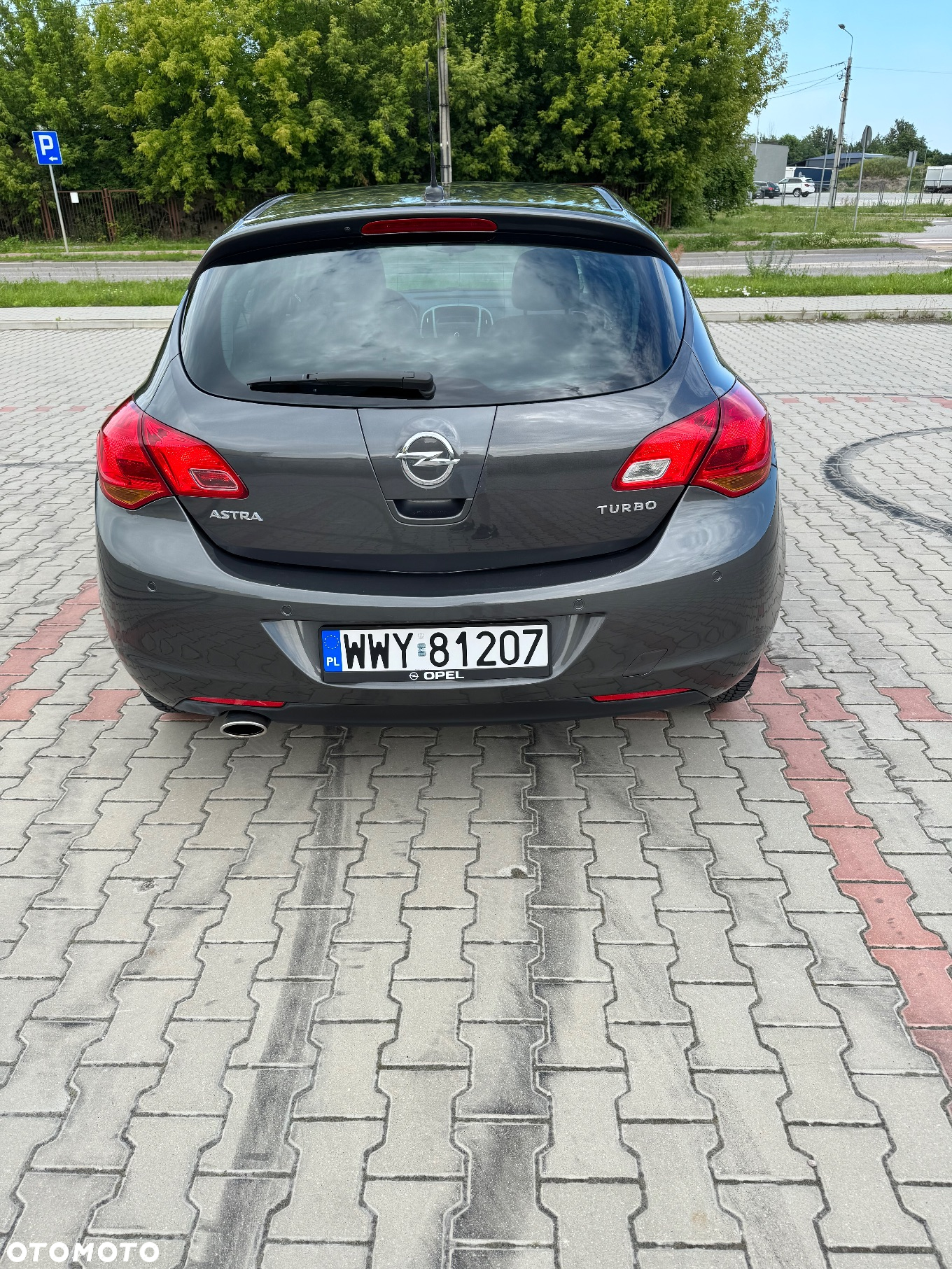 Opel Astra IV 1.4 T Cosmo - 4