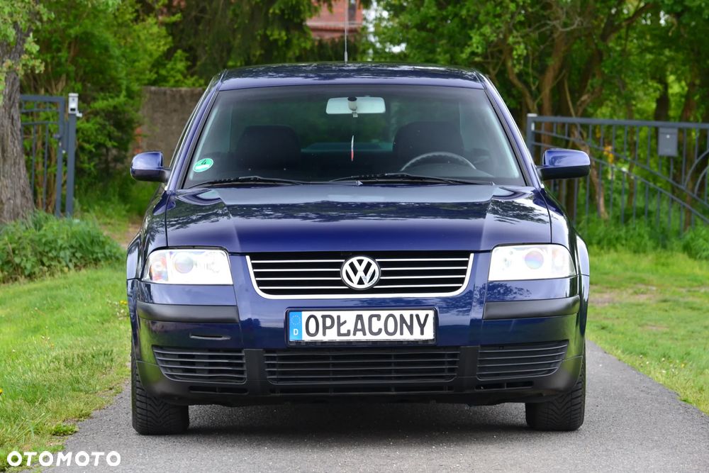 Volkswagen Passat 1.6 Exclusive - 19