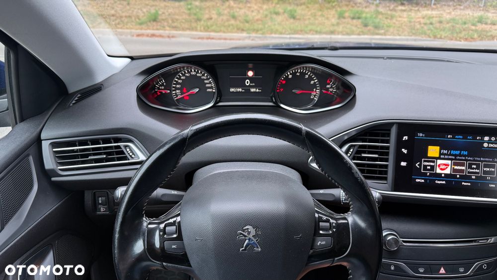 Peugeot 308 1.2 PureTech Allure S&S - 7