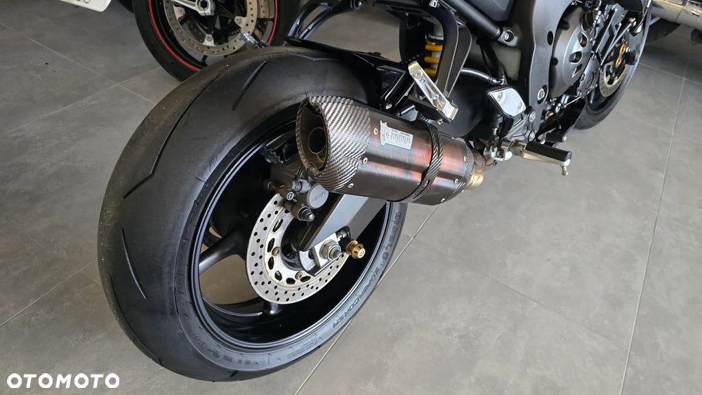 Yamaha FZ8 - 35