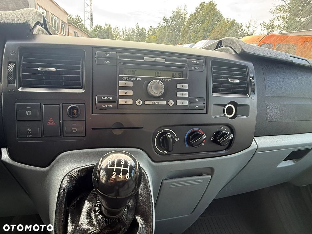Ford Transit - 8