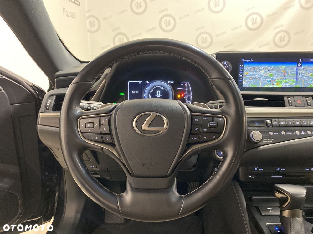 Lexus ES - 12