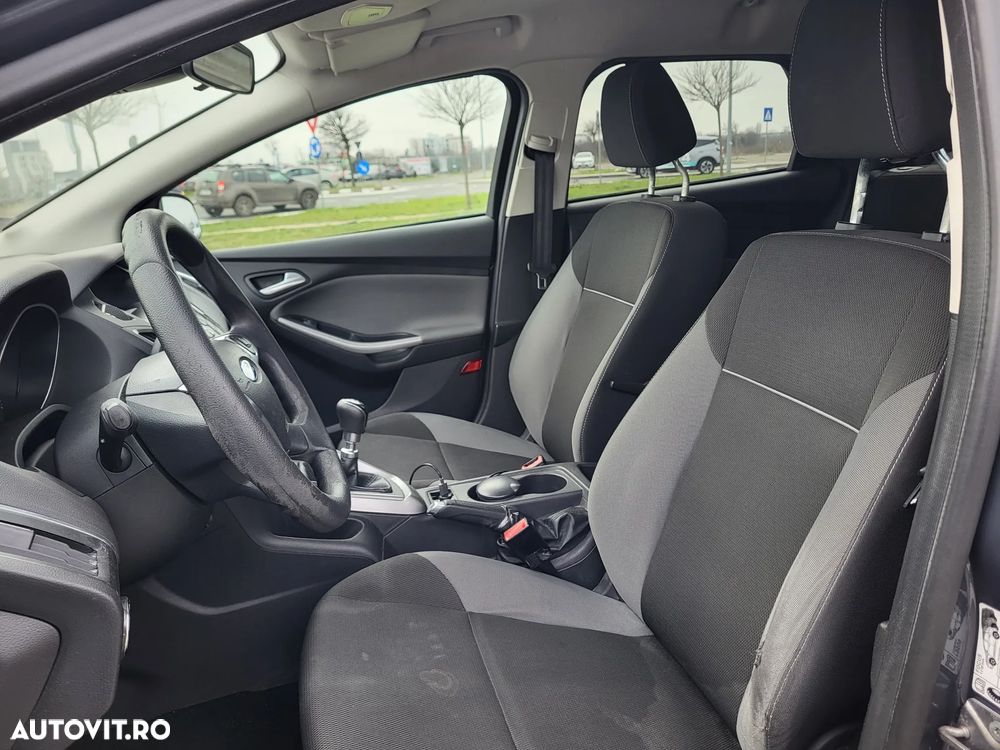 Ford Focus Turnier 1.6 TDCi DPF Start-Stopp-System Champions Edition - 15