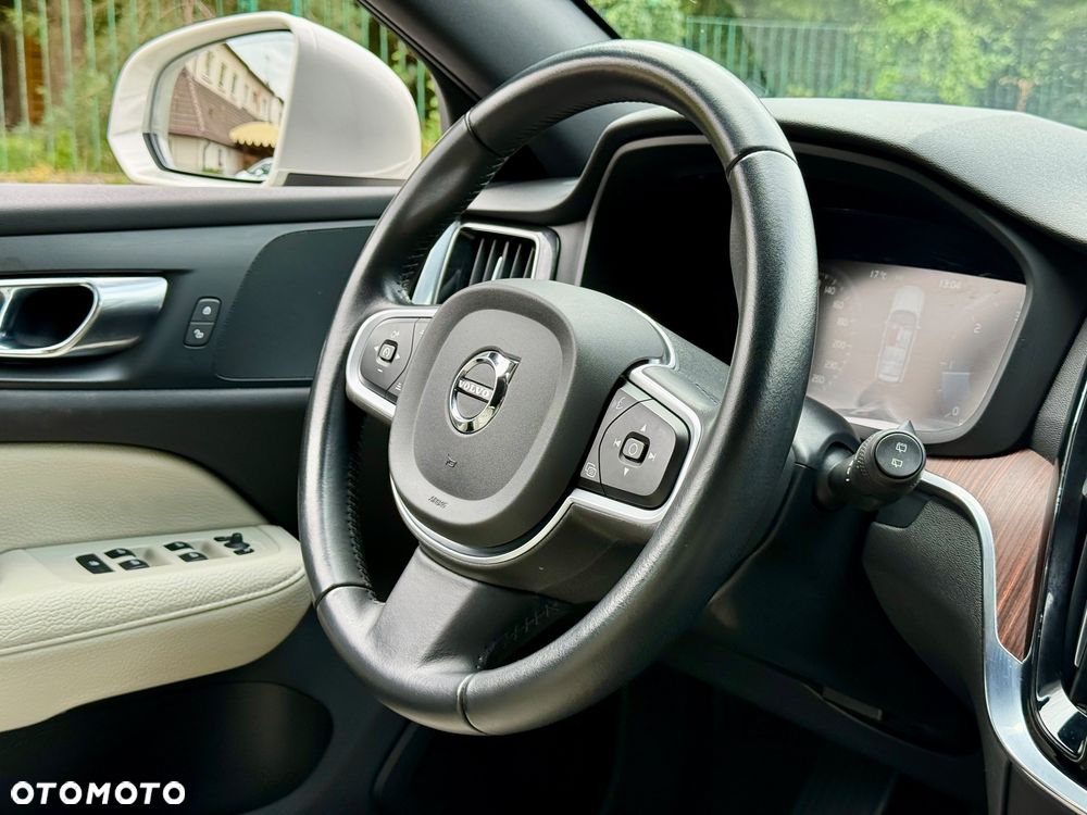 Volvo V60 D3 Summum - 14