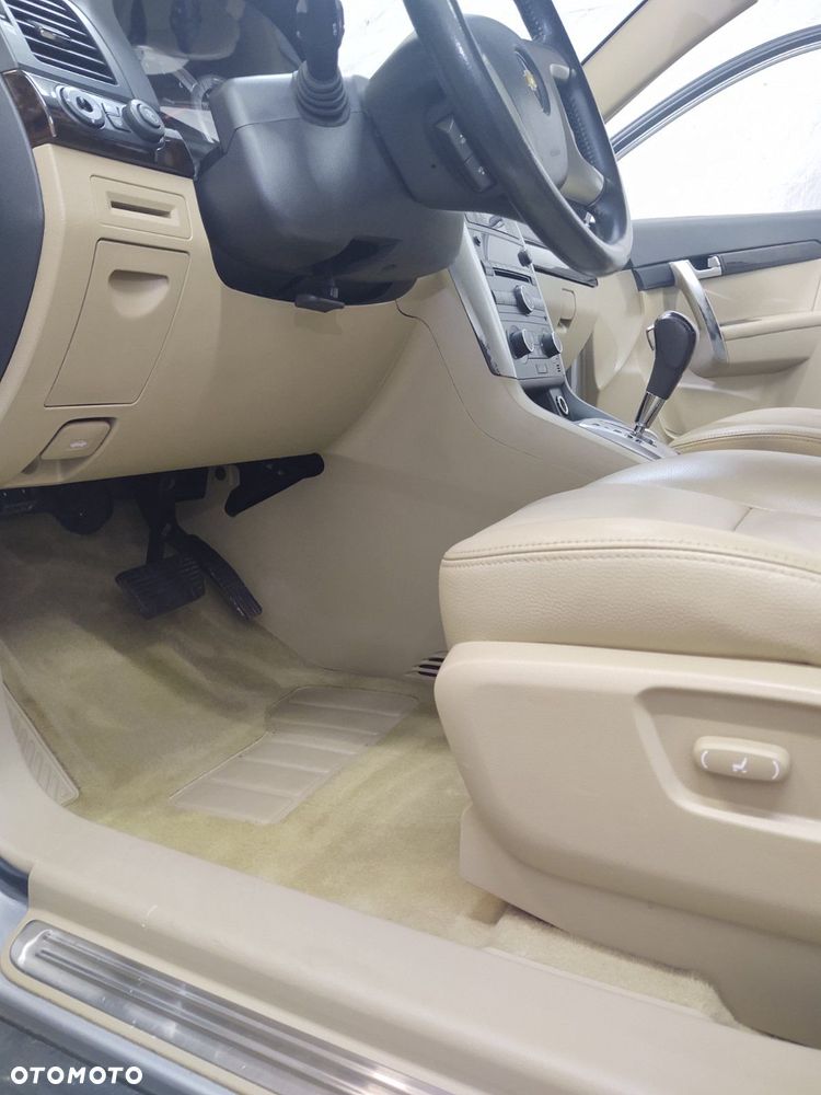 Chevrolet Captiva 2.0 4WD 7 Sitzer Automatik LT - 7