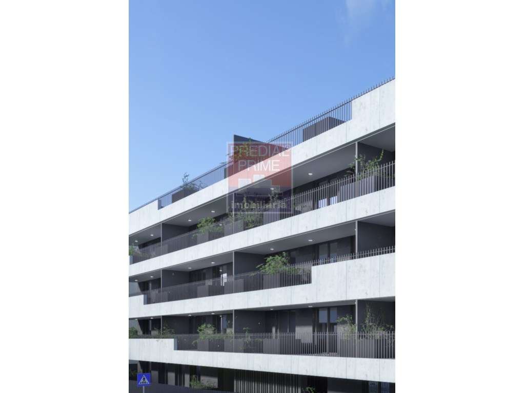 APARTAMENTO T4 COM TERRAÇO EM SANTA MARIA DA FEIRA - Grande imagem: 2/13