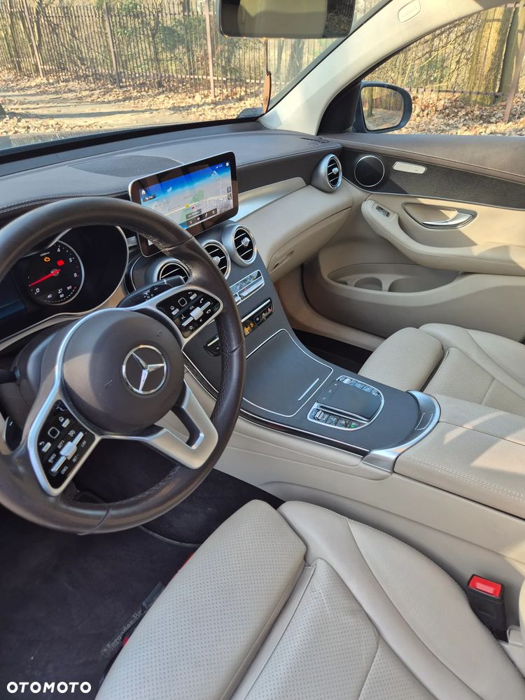 Mercedes-Benz GLC - 16