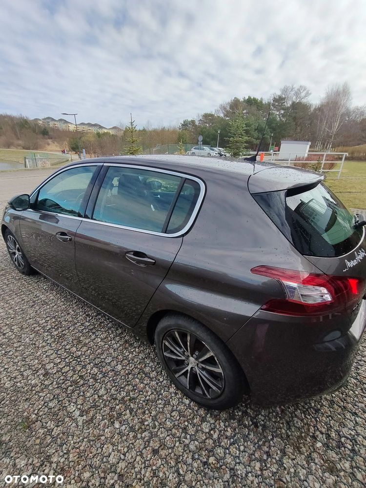 Peugeot 308 125 THP Allure - 16