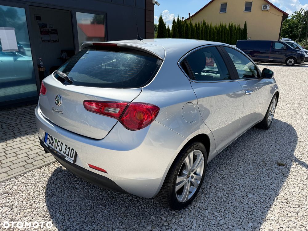 Alfa Romeo Giulietta 1.4 TB 16V Turismo - 4