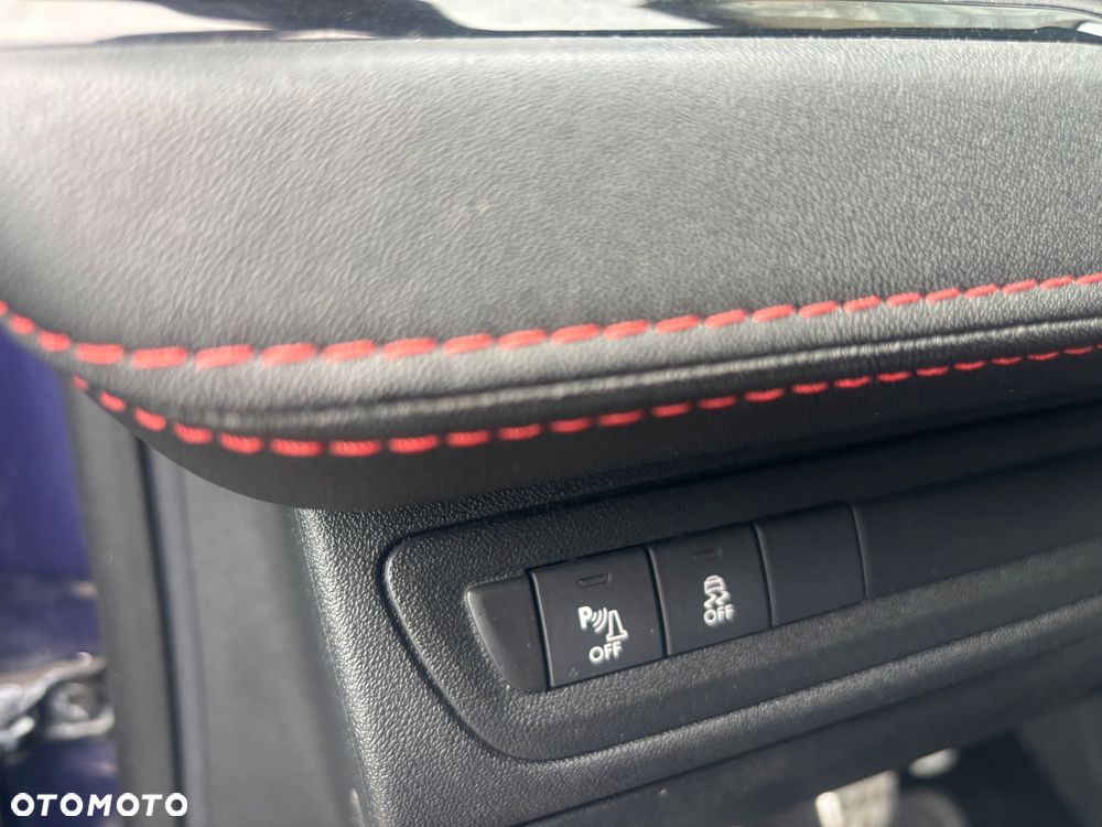 Peugeot 208 1.6 THP GTi - 24