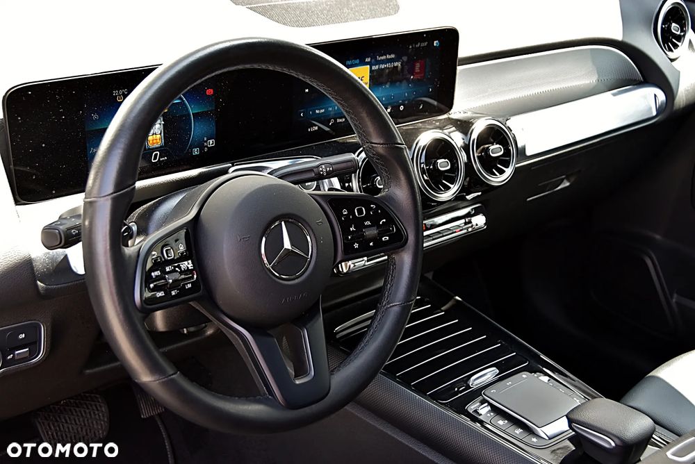 Mercedes-Benz GLB 200 7G-DCT - 14