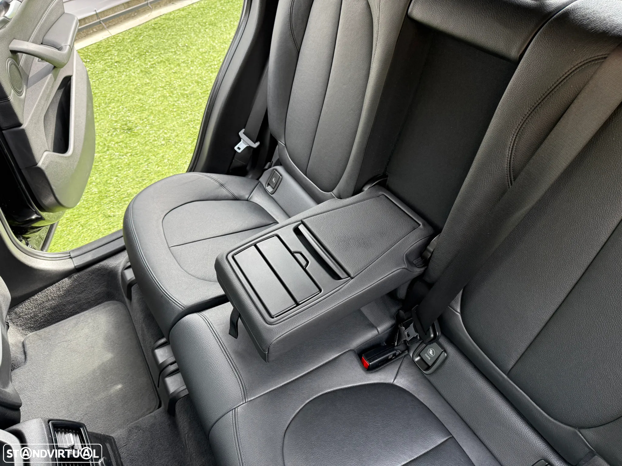 BMW X1 18 d sDrive Auto Pack M - 35