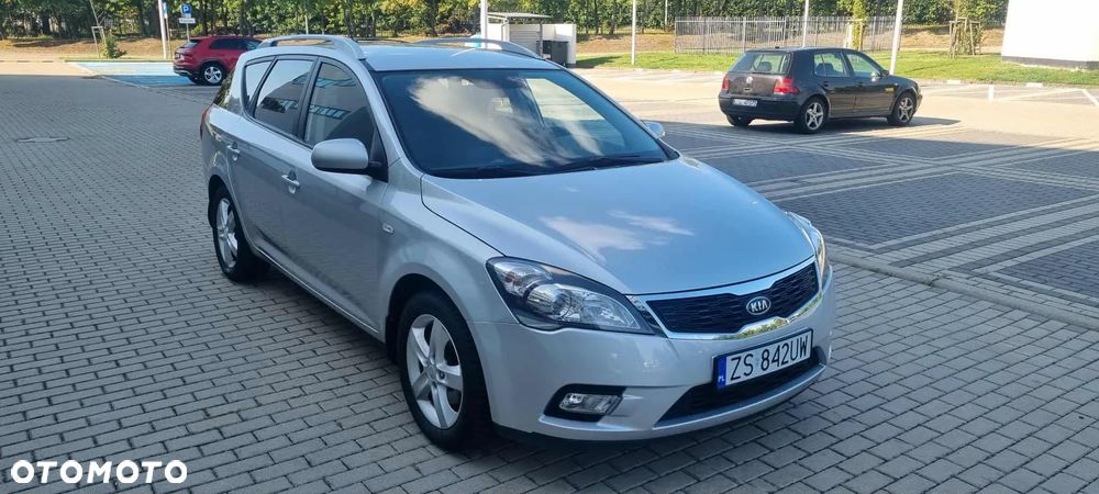 Kia Ceed 1.4 CVVT Attract - 2