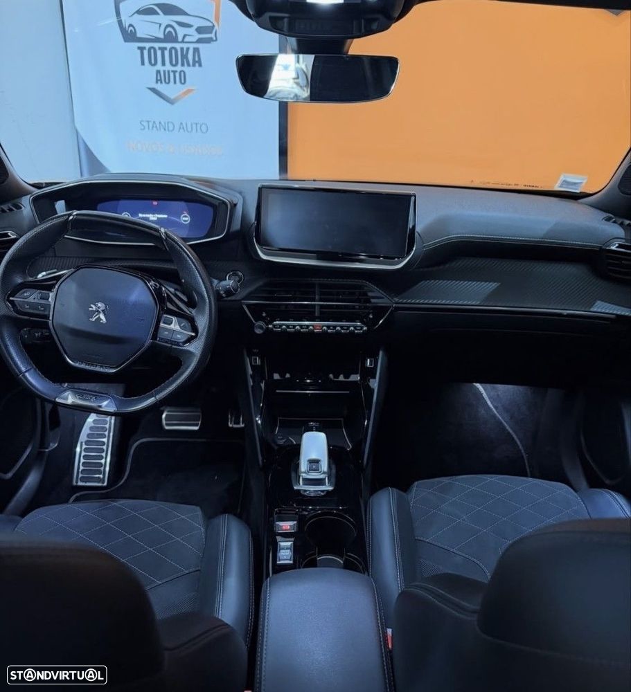 Peugeot 2008 1.2 PureTech GT EAT8 - 5