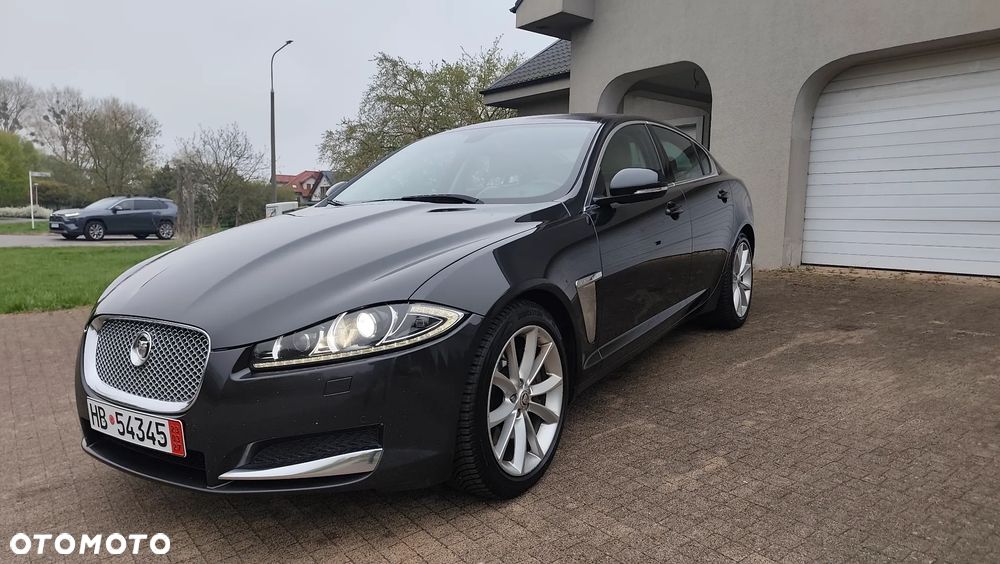 Jaguar XF 3.0 V6 Kompressor AWD - 13