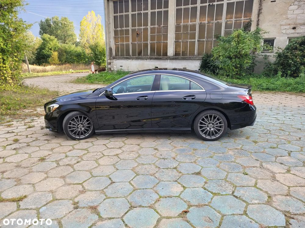 Mercedes-Benz CLA - 4