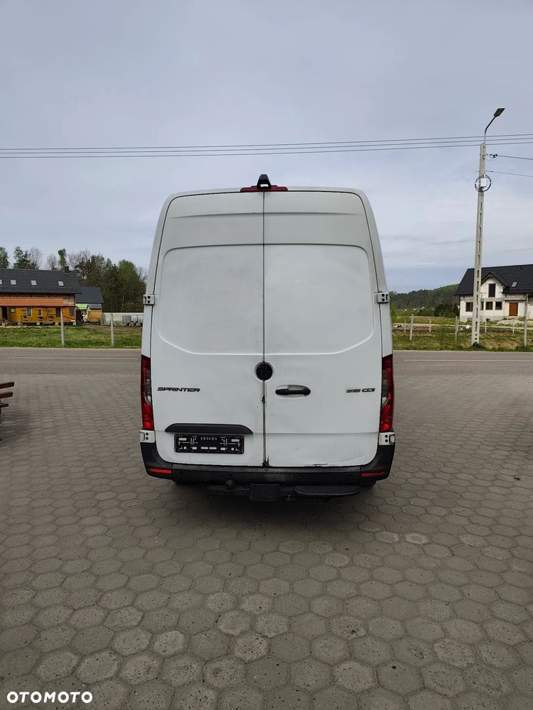 Mercedes-Benz SPRINTER - 6