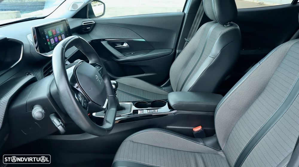 Peugeot 2008 PureTech 100 Allure - 27