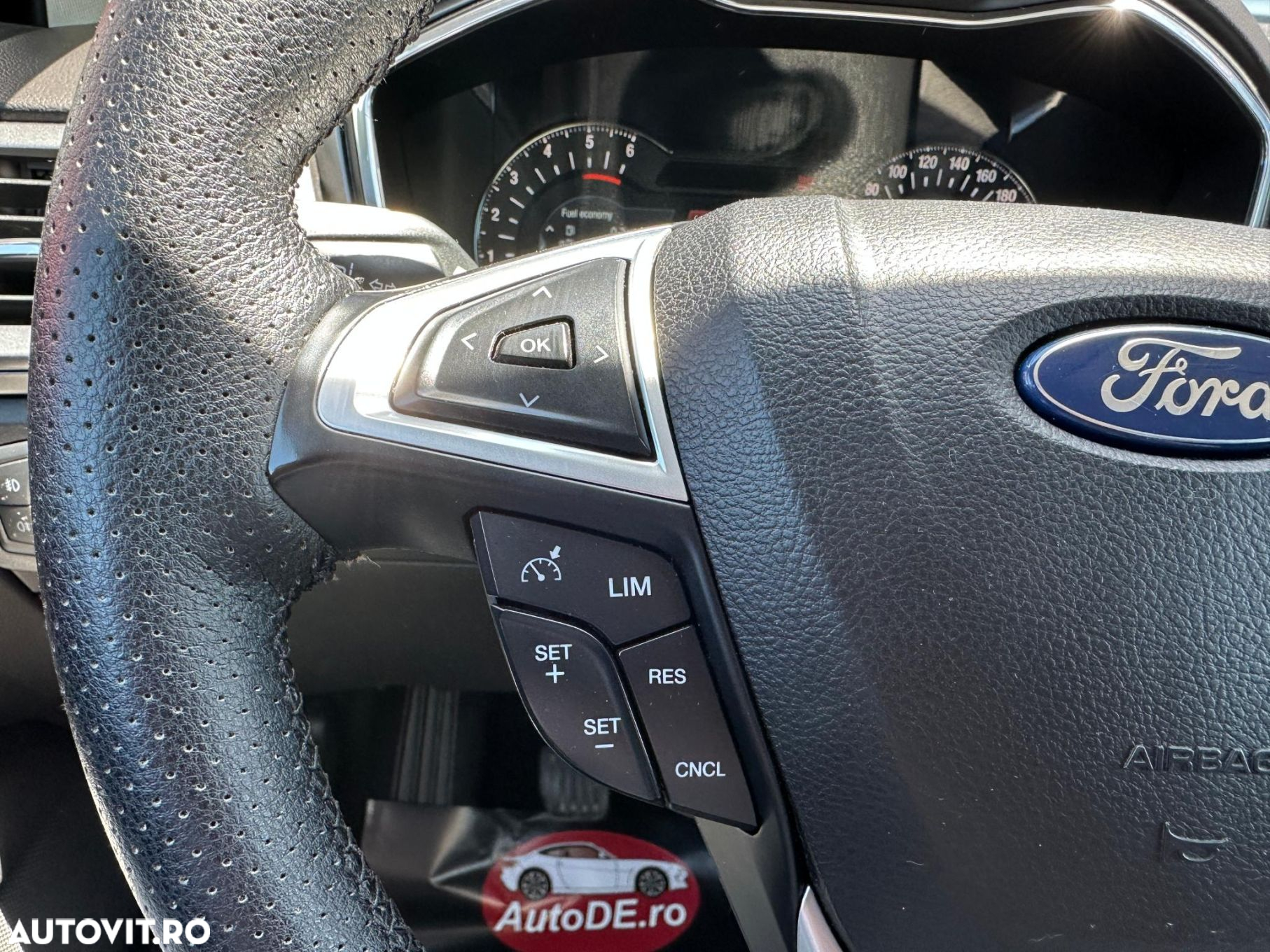 Ford Mondeo - 10