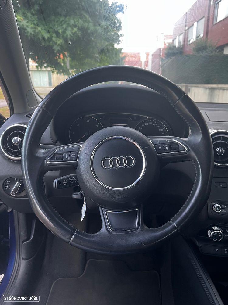 Audi A1 1.6 TDI Attraction - 6