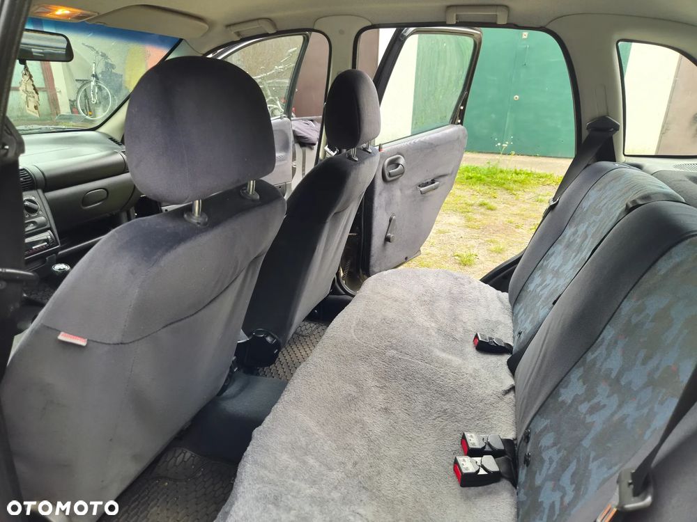 Opel Corsa 1.0 City 12v - 10