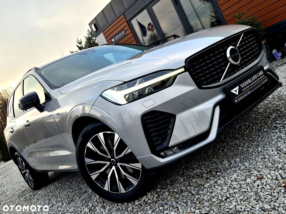 Volvo XC 60 B4 D Plus Dark - 4