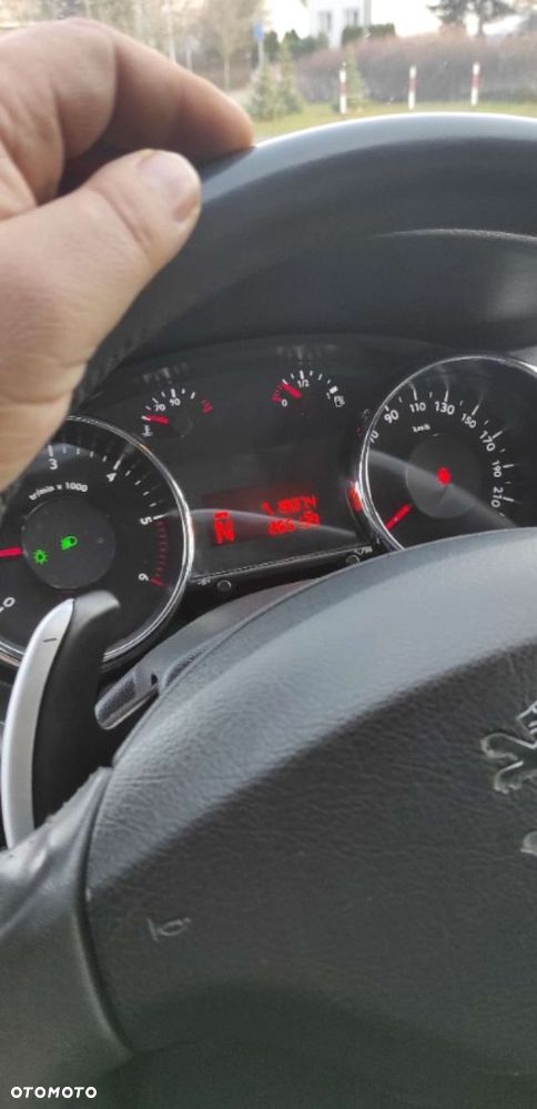 Peugeot 5008 - 19