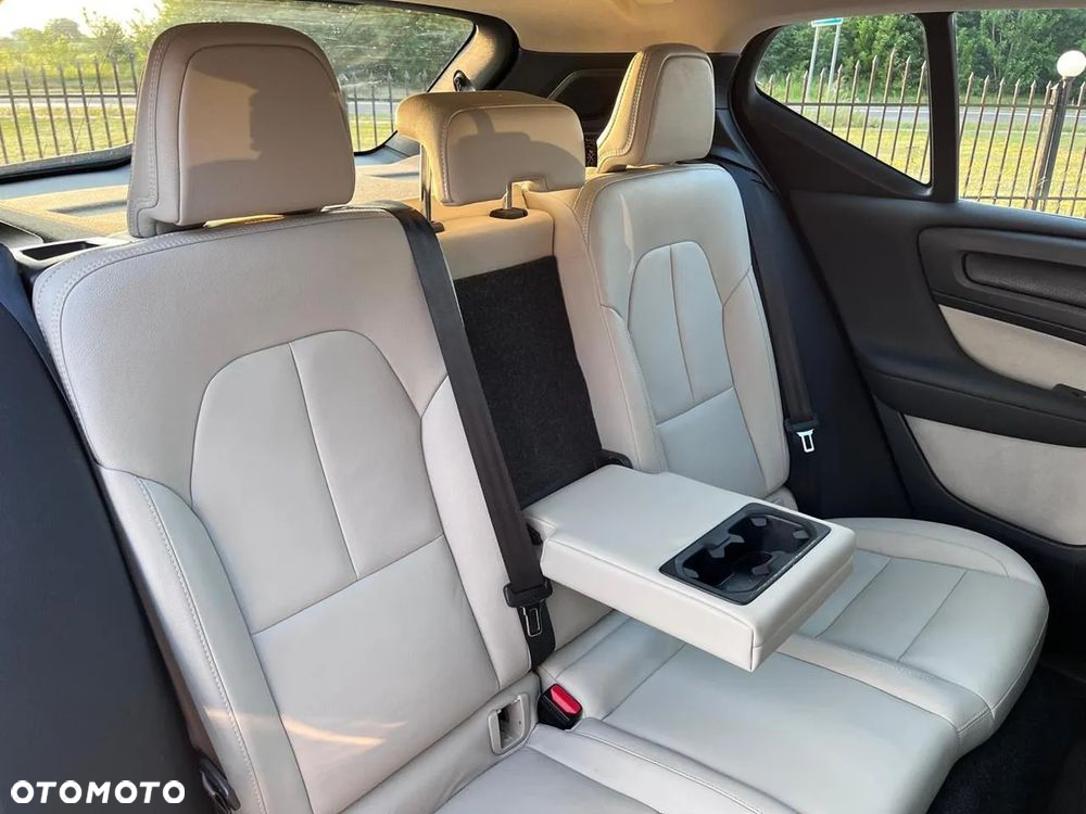 Volvo XC 40 T3 Inscription - 31