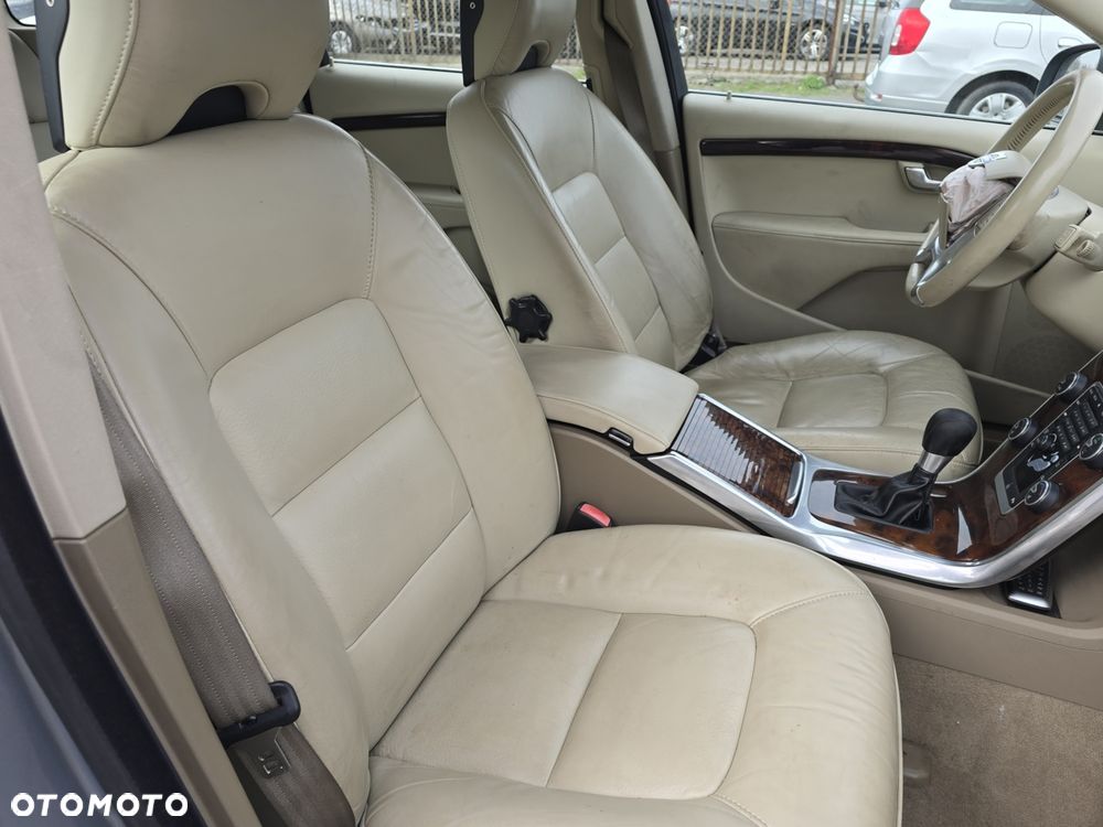 Volvo V70 D4 Summum - 12