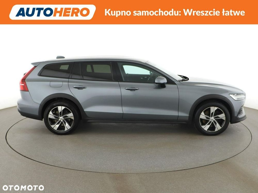 Volvo V60 Cross Country D4 AWD - 10