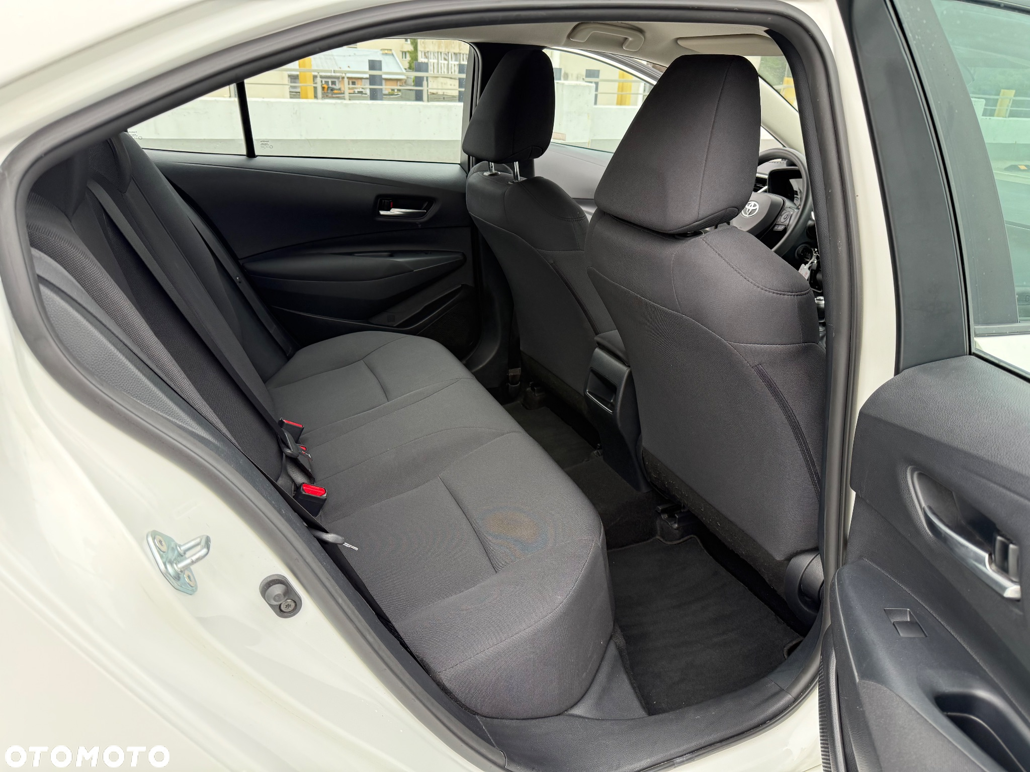 Toyota Corolla 1.6 Active - 28