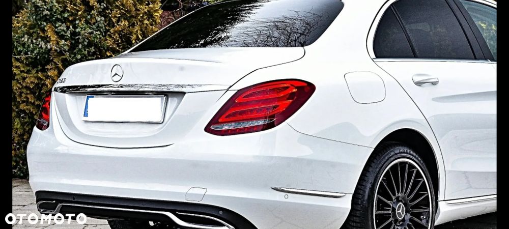 Mercedes-Benz Klasa C 180 CGI BlueEff Avantgarde - 12
