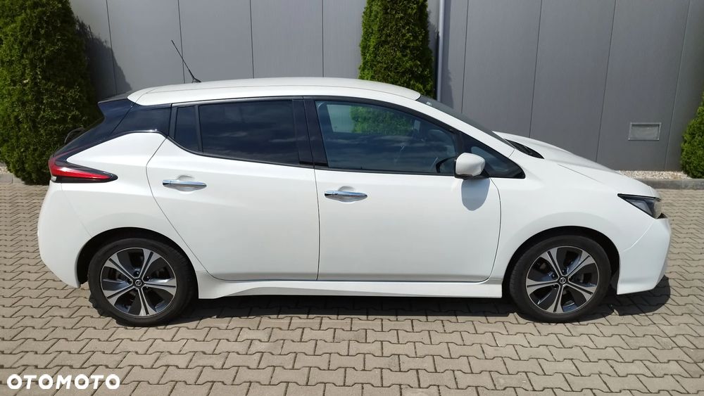 Nissan Leaf 40 kWh N-CONNECTA - 18