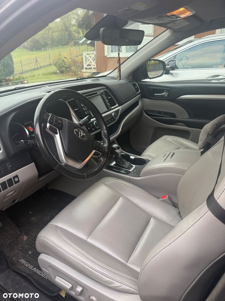 Toyota Highlander 2018 photo 3