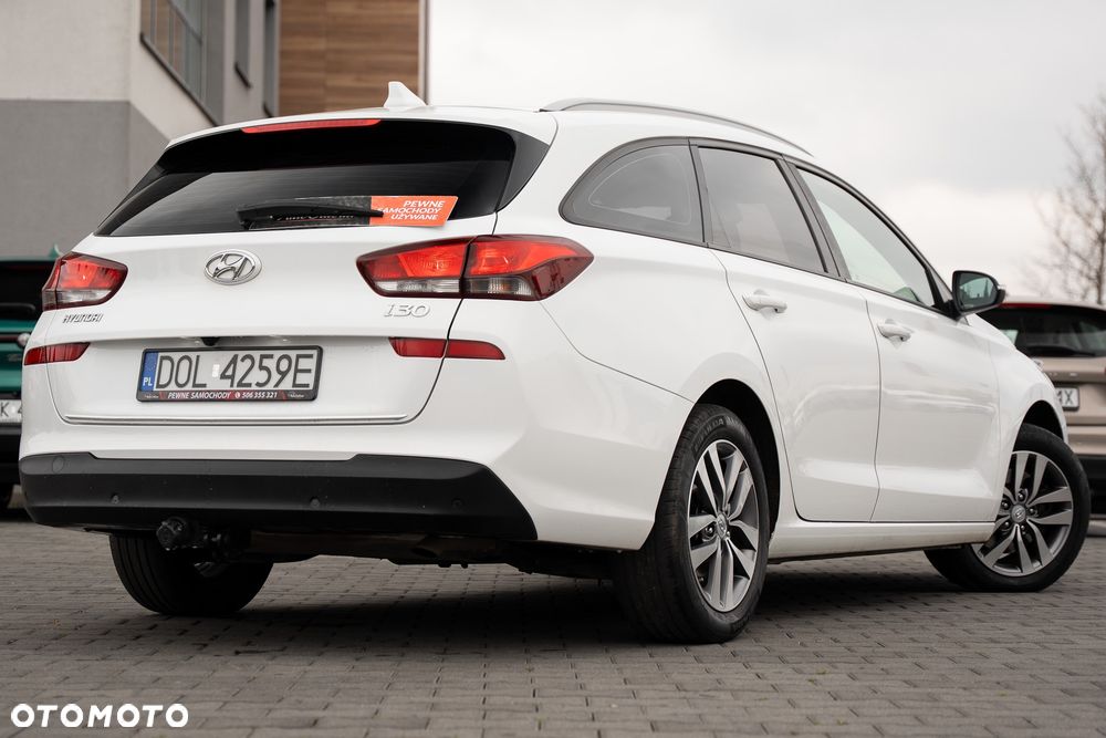 Hyundai i30 1.6 D Style - 11