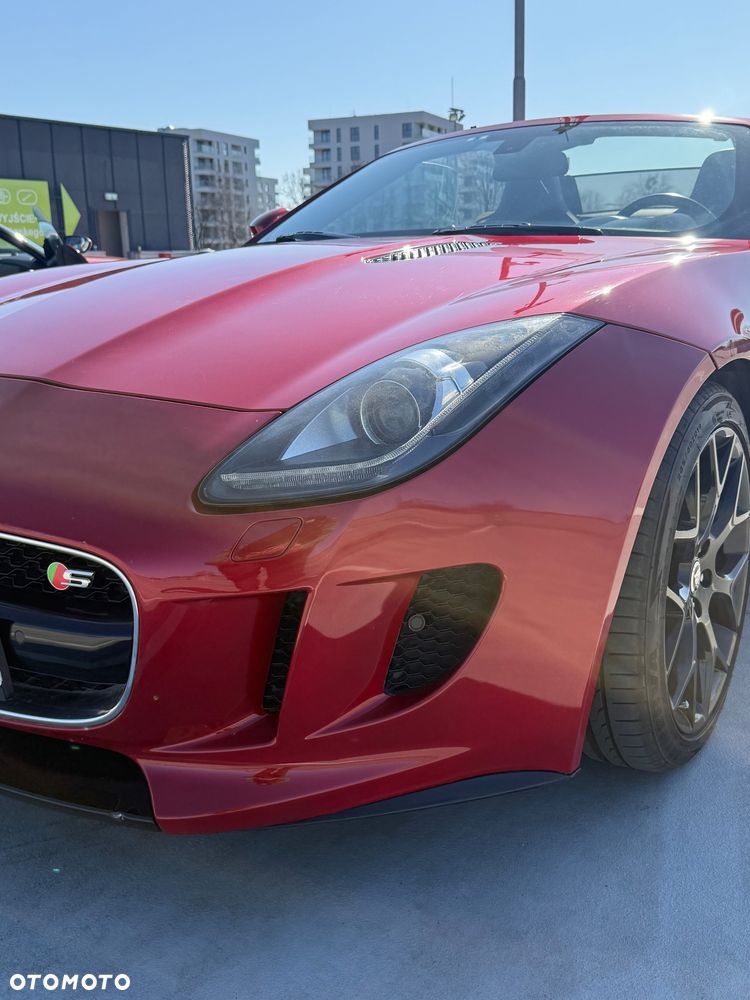 Jaguar F-Type S - 18